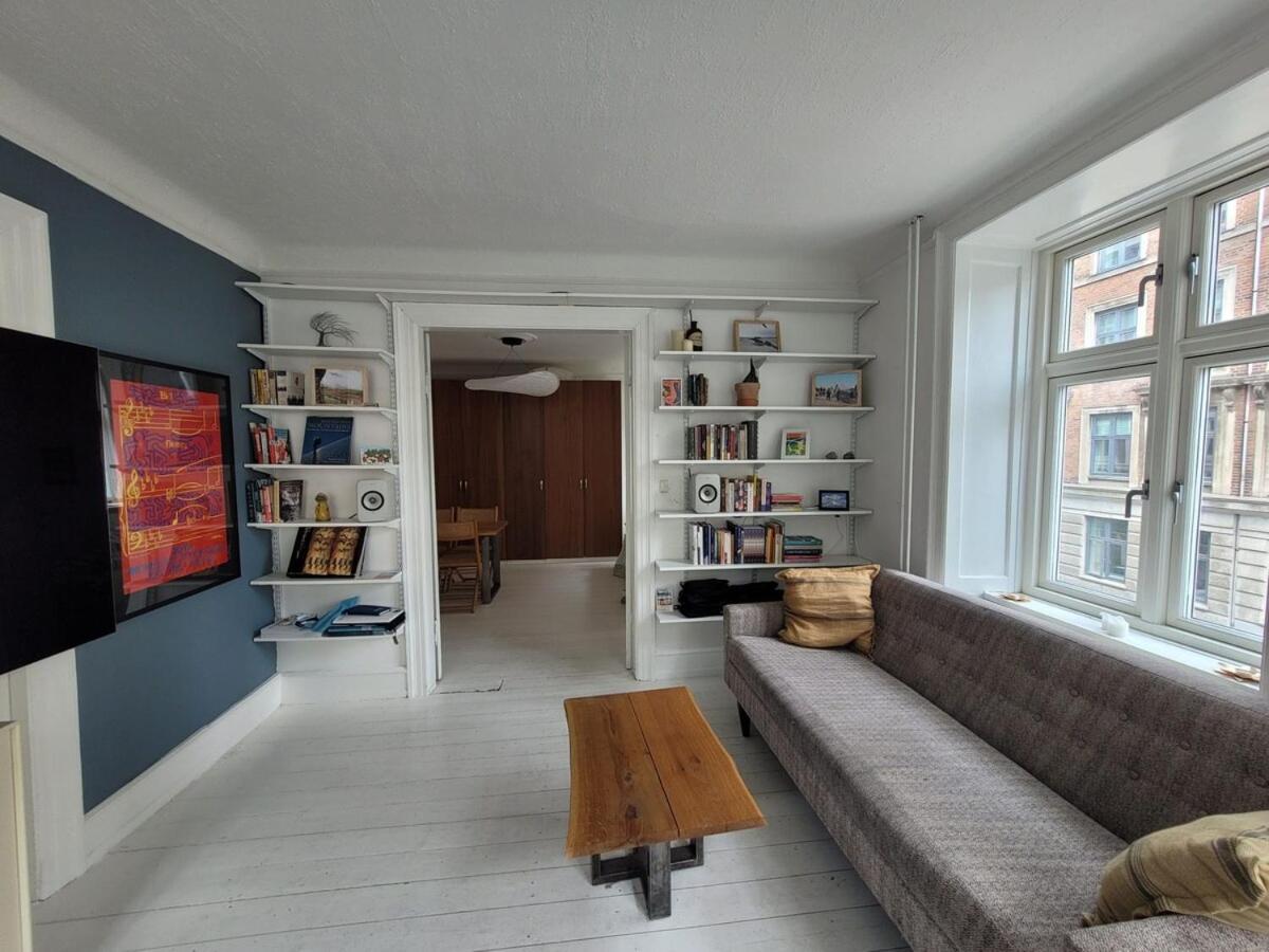 Spacious Cph With Renovated Bath Apartment Kopenhagen